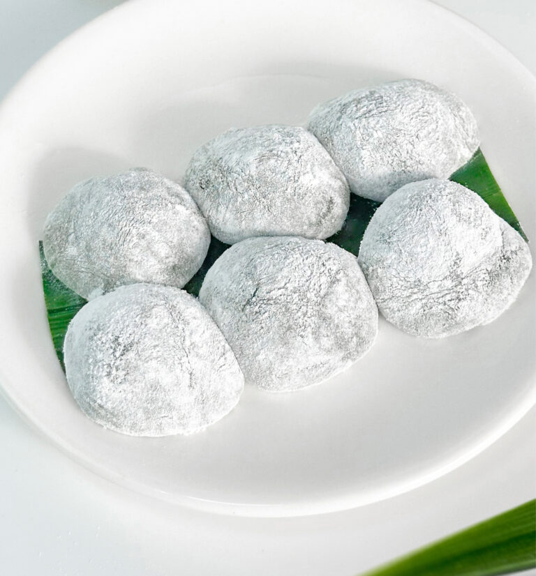ขนมจี้ (Jee) ขนมไทยใบเตยแท้ หยกสด